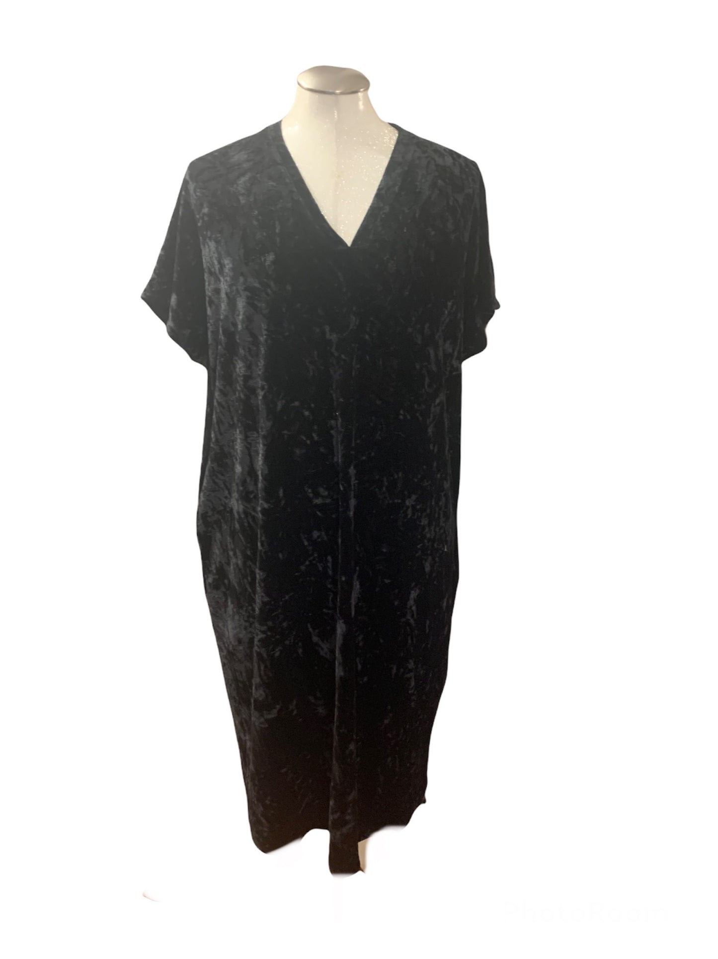 Grade & Gather | Black Velvet V-Neck Tunic Dress