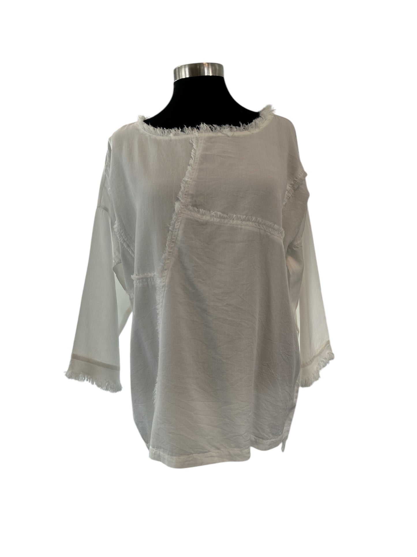 APNY | 3/4 Sleeve Frayed Seam Top | White